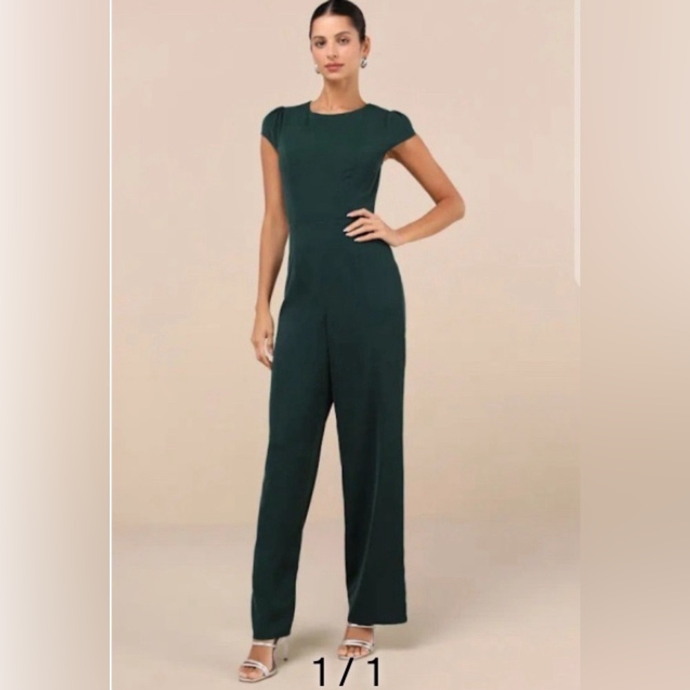 LULUS ILLUSTRIOUS CHARM EMERALD CAP SLEEVE‎ CUTOUT JUMPSUIT  SIZE LARGE IN GREEN